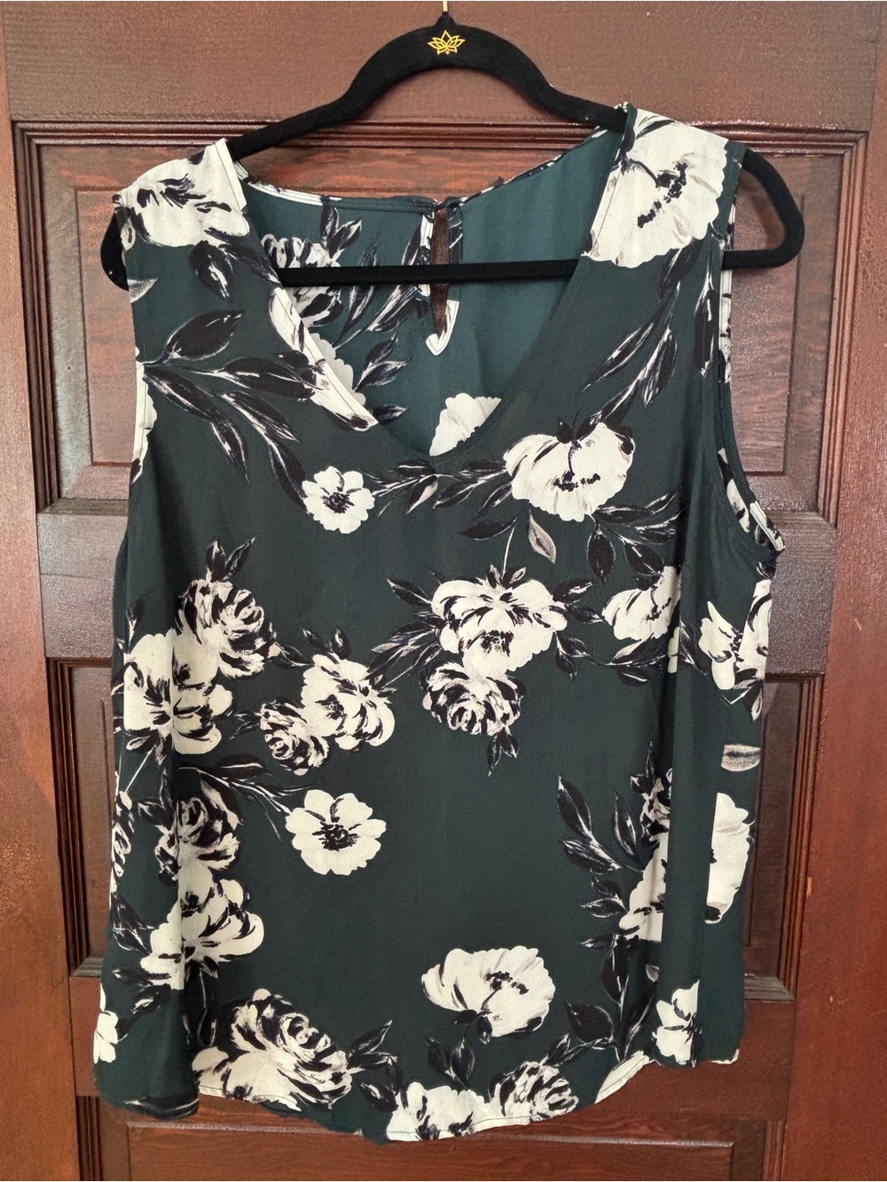 DKNY Dark Green Floral Sleeveless Blouse
